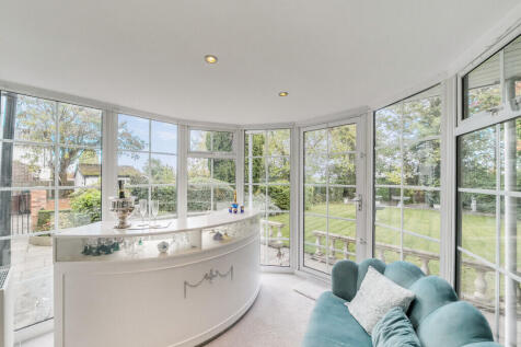 1369972-28-68fb69...