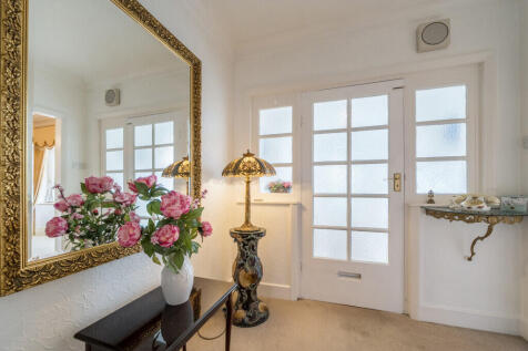 1369972-5-68fb691...