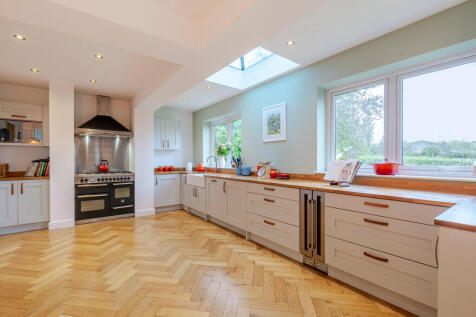 1371327-33-68f9f8...