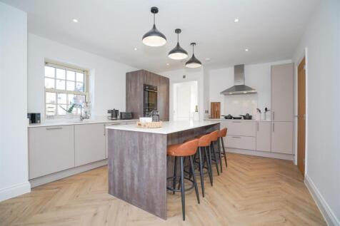 THE DORCHESTER INTERNAL KITCHEN 2.jpg