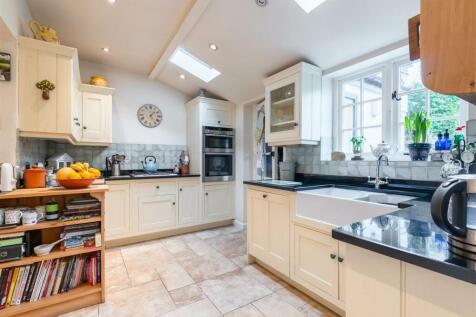 kitchen-1.jpg