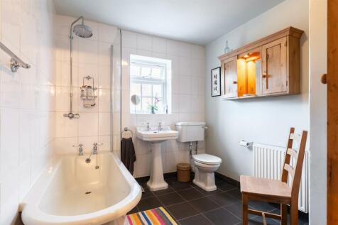 bathroom-1.jpg