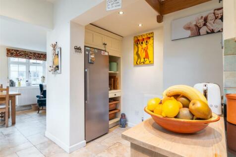 kitchen-4.jpg