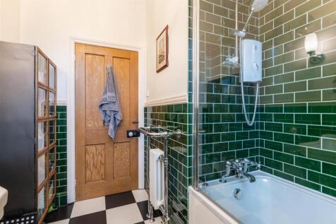 bathrooms-2.jpg