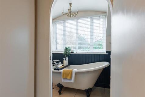 bathrooms-1.jpg