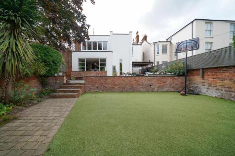 45 Leam Terrace-18.jpg