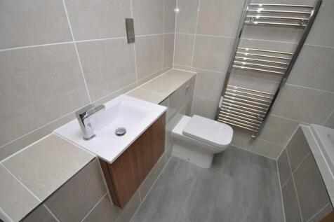 Bathroom 2.jpg