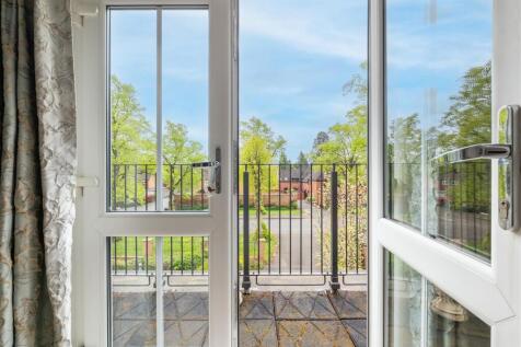 balcony-1.jpg