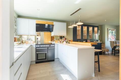 kitchen-2.jpg