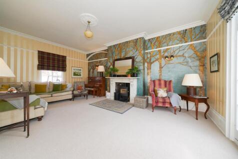 Oban House (29).jpg