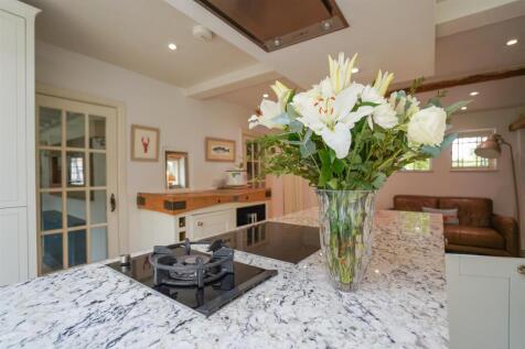 Pear Tree Cottage (31).jpg