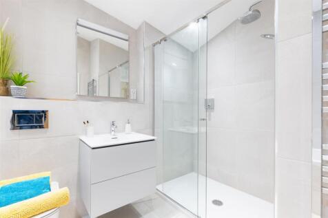 bathroom-2.jpg