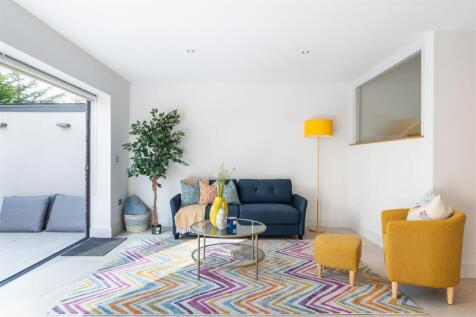 living room and kitchen-11.jpg
