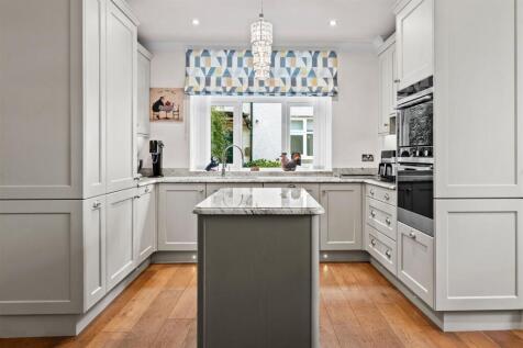 living room and kitchen-5.jpg