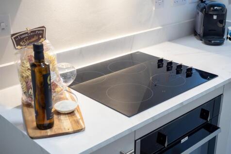 Rugby Rd Flat 140-21.jpg