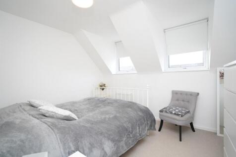 2 Lyndon Court-6.jpg