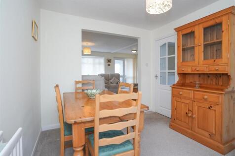 67 Ashford Gardens-3.jpg