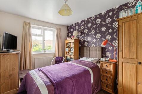6 Reeton Terrace-02.jpg