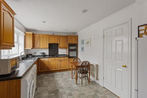 1 Duncombe Close-08.jpg