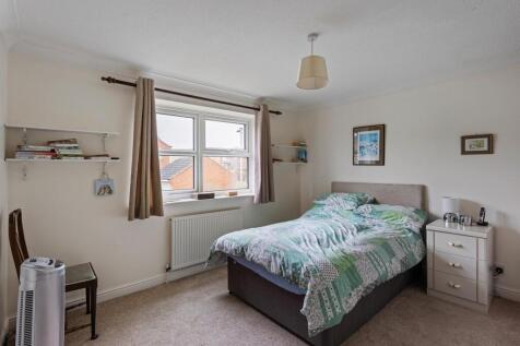 1 Duncombe Close-01.jpg