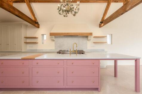 Lilac Barn Kitchen-2.jpg