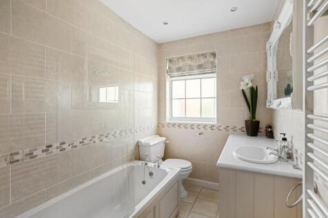 1 Ashwood Close-05.jpg