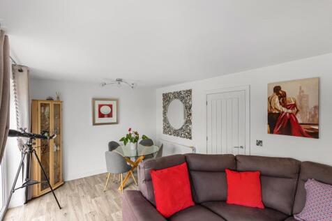 35 Hambleton Road-15-2.jpg