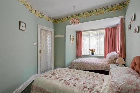 19 The Avenue, Norton-06.jpeg copy.jpg