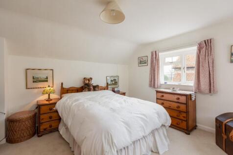 Swallows Cottage Bedroom 2-2.jpg