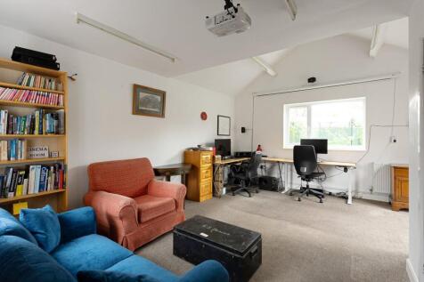 25 Howe Road-06.jpg