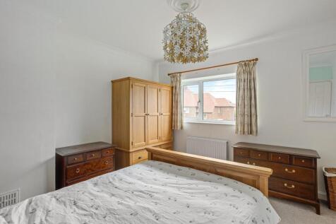 25 Howe Road-03.jpg
