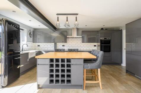 34 Acre Way-16.jpg