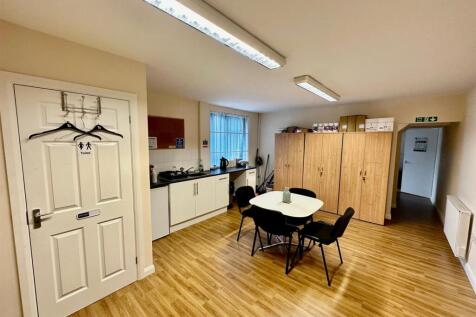 REAR ROOMS.jpg