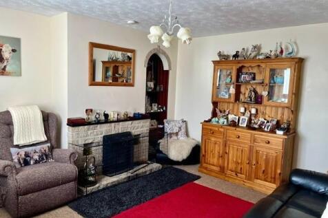 Sitting Room.jpg