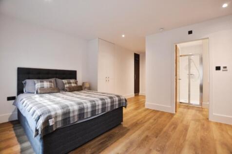 Bedroom/Living