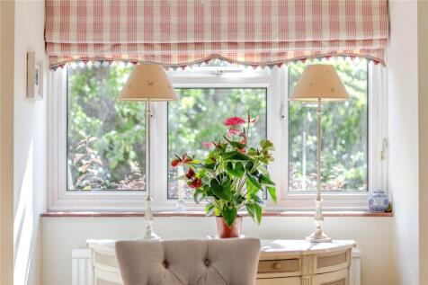 Dining Room Feature