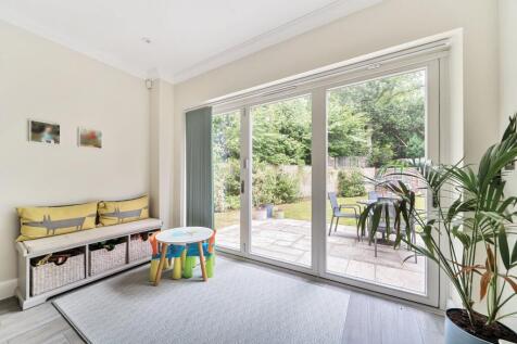 Dining Room Bi-Folds