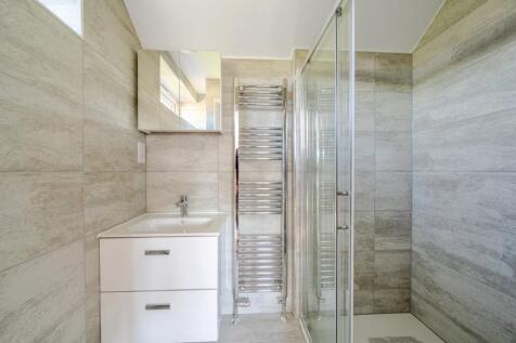 Bed 1 En-Suite