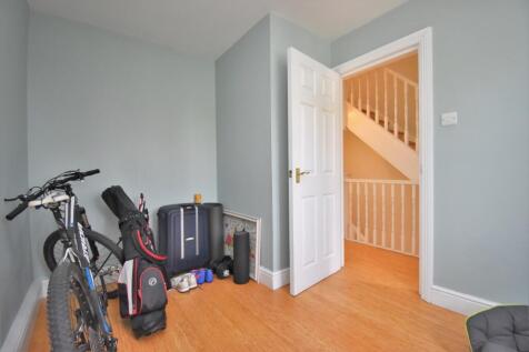 Bedroom 3 (2)