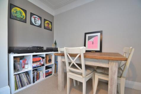 Dining Area (1)