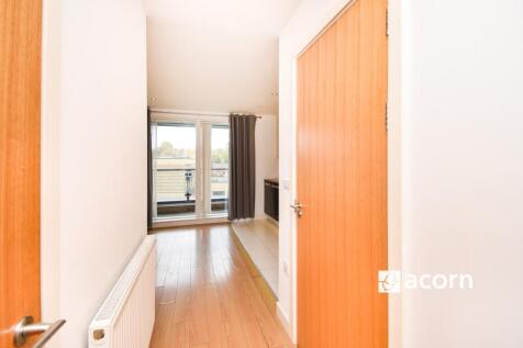 0efe9c42-c4b4-f01...