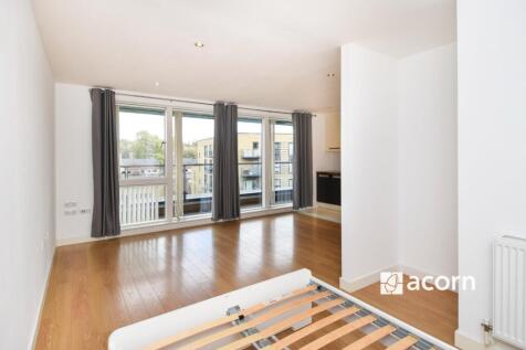 08fe9c42-c4b4-f01...