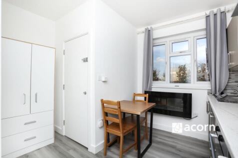 b498014e-42c5-f01...