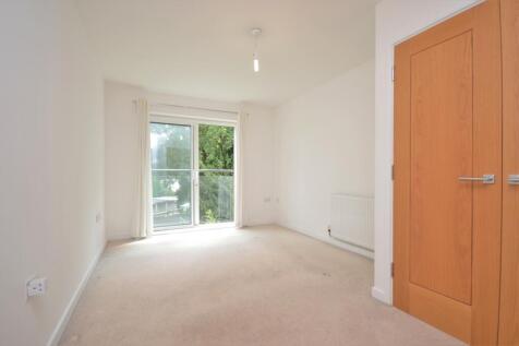 Master Bedroom (1)