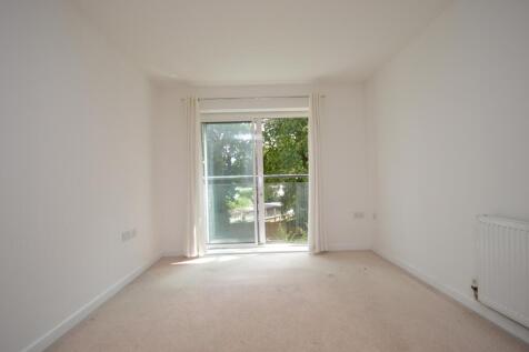 Master Bedroom (2)