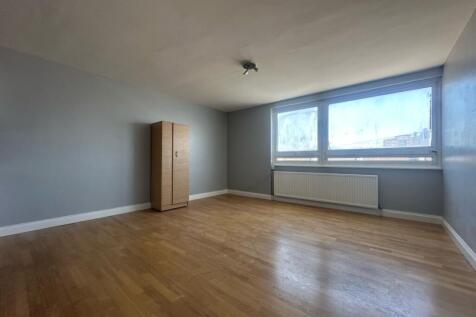 Reception/Bedroom