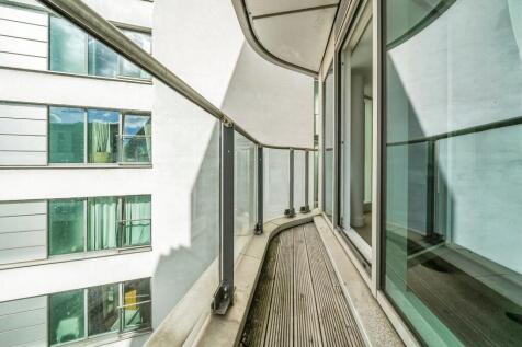 Balcony (3)