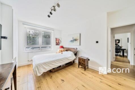 Bedroom 1 (3)