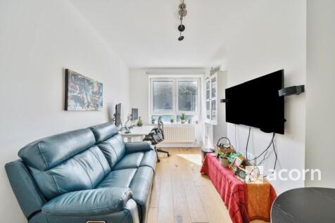 Living Room (3)