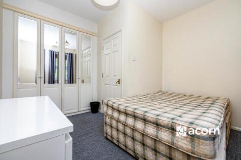 Bedroom 2 (2)